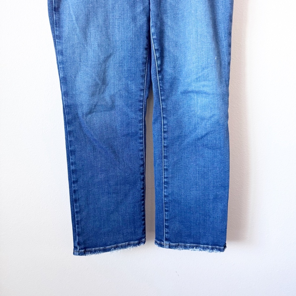 Good American Straight Leg Jeans - Picture 3 of 11